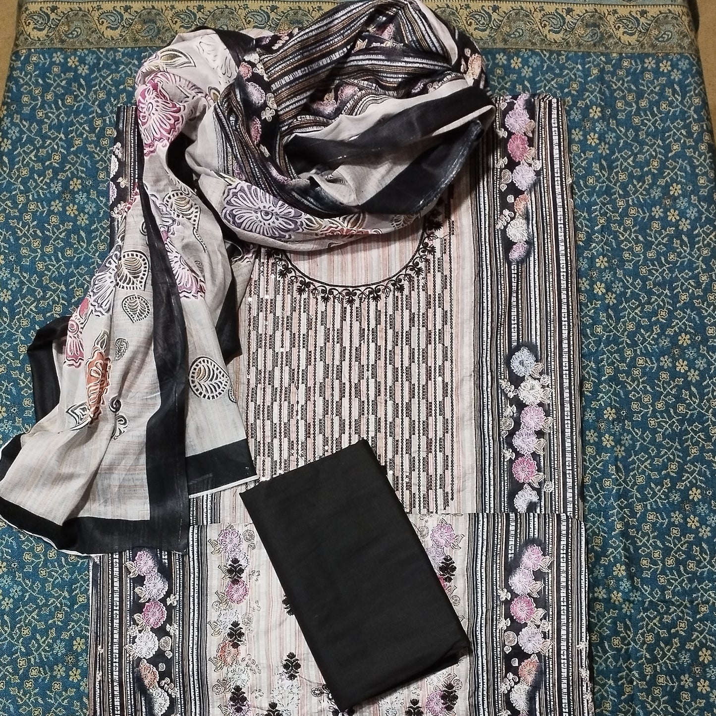 Cotton Printed Three Piece 02