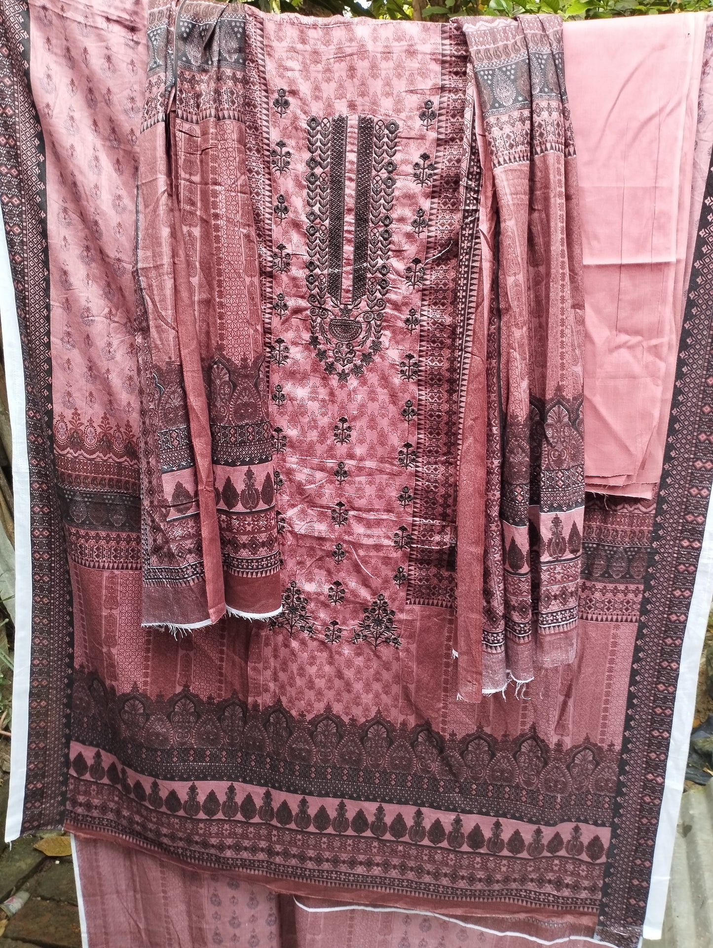 REGAL ROSE HERITAGE COTTON PRINTED THREE PIECE